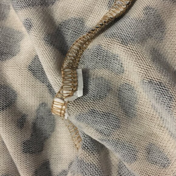 Soft Leopard Print Statement Sleeve Top - Picture 10 of 16